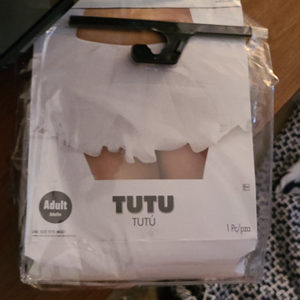 Adult tutu - Picture 3 of 3